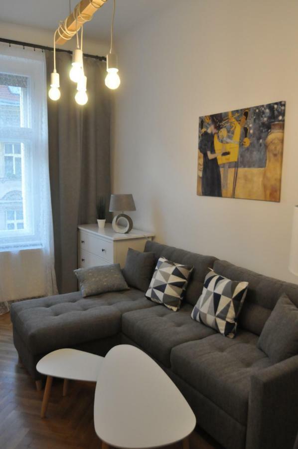 Jirina Appartments Πράγα Εξωτερικό φωτογραφία