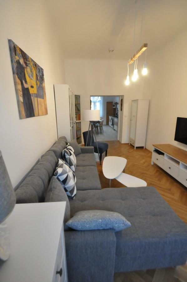 Jirina Appartments Πράγα Εξωτερικό φωτογραφία