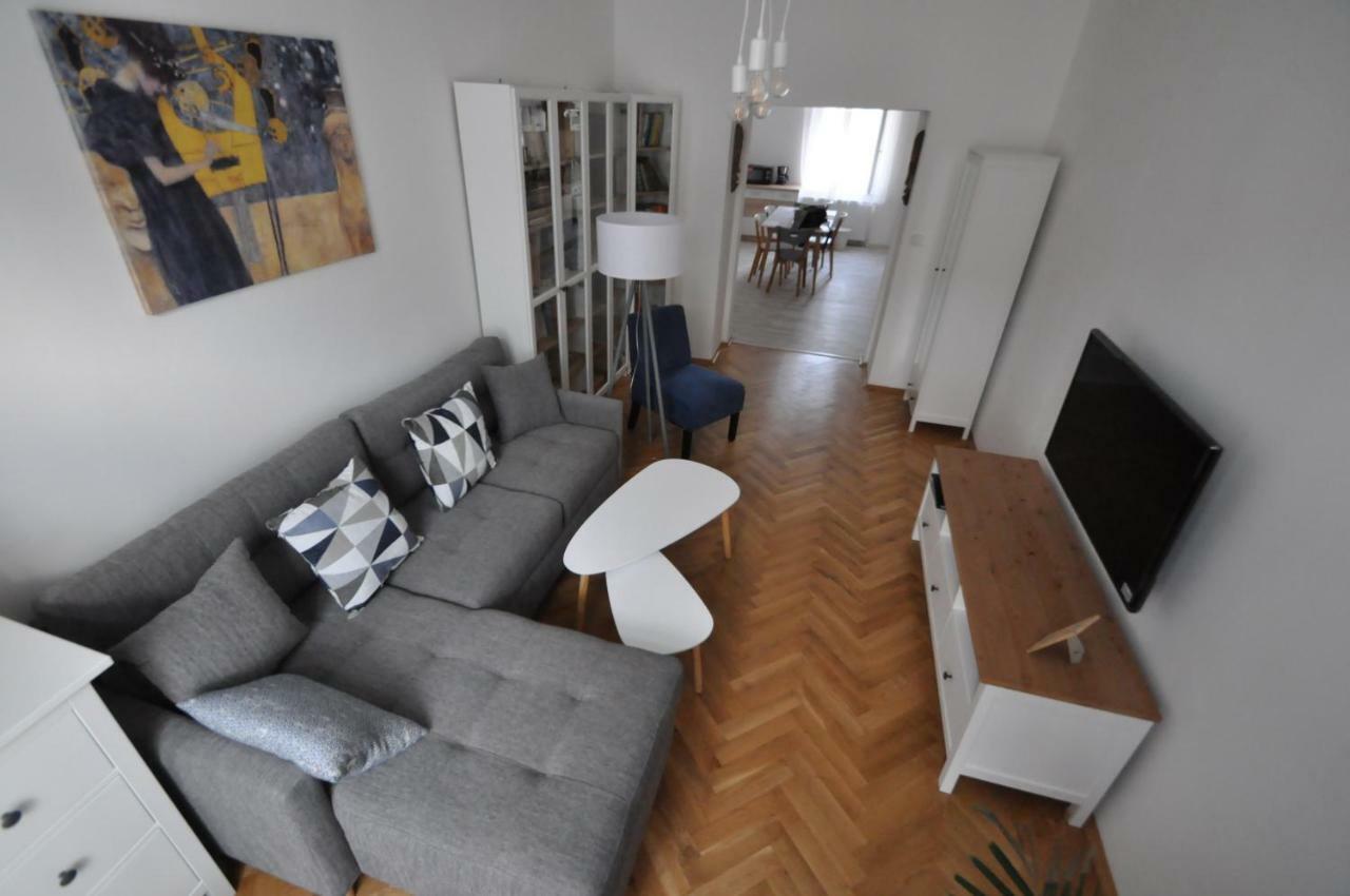 Jirina Appartments Πράγα Εξωτερικό φωτογραφία