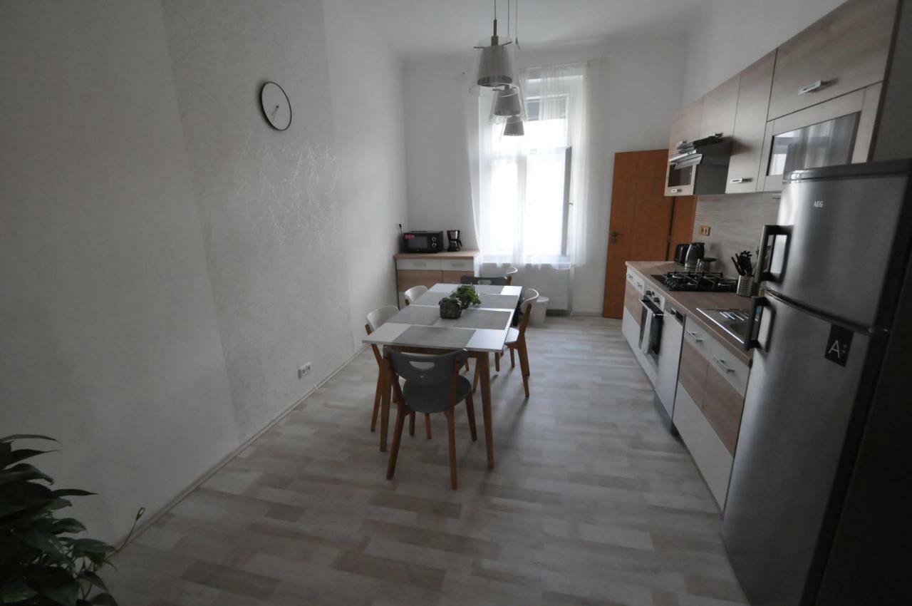 Jirina Appartments Πράγα Εξωτερικό φωτογραφία